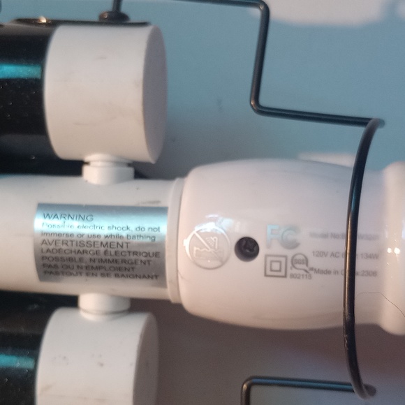 Waver - Picture 3 of 5